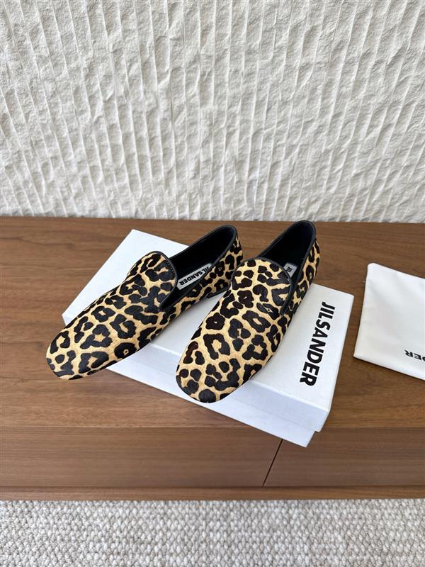 20251127171419915 320